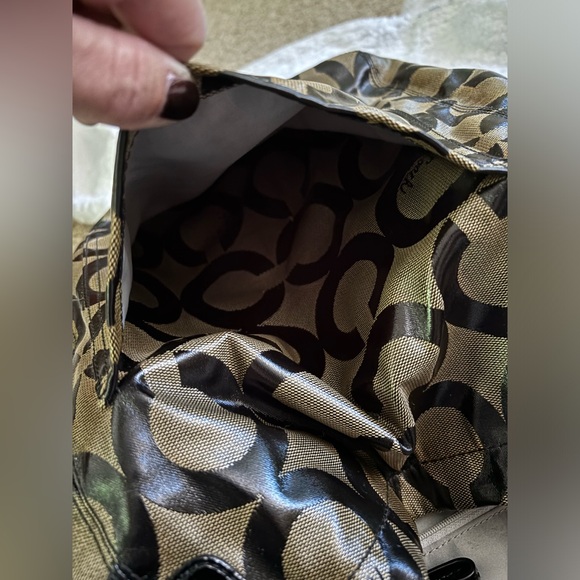 Opt Art Signature Coach Tote - Picture 13 of 13